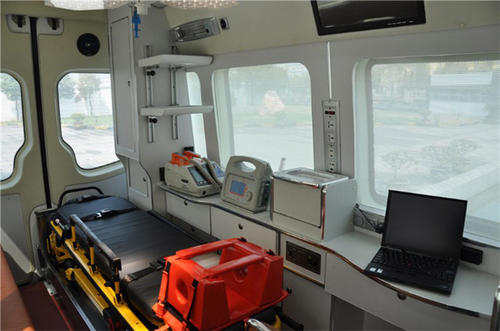 武城县救护车内部